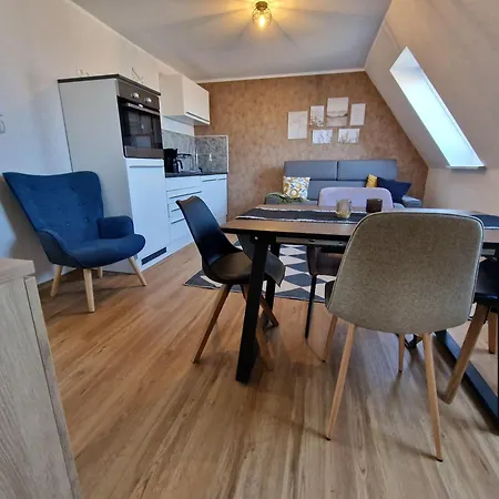 Haus-albertsdorf-am-dorfteich-|-wohnung-2-west * Fehmarn