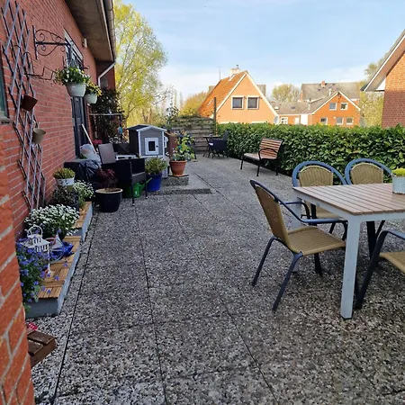 Haus-albertsdorf-am-dorfteich-|-wohnung-2-west *