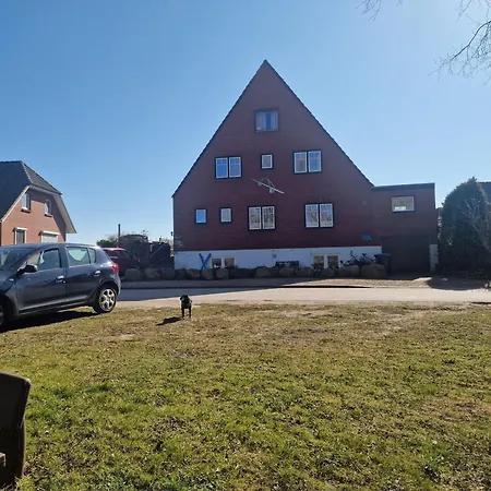 Haus-albertsdorf-am-dorfteich-|-wohnung-2-west * Fehmarn