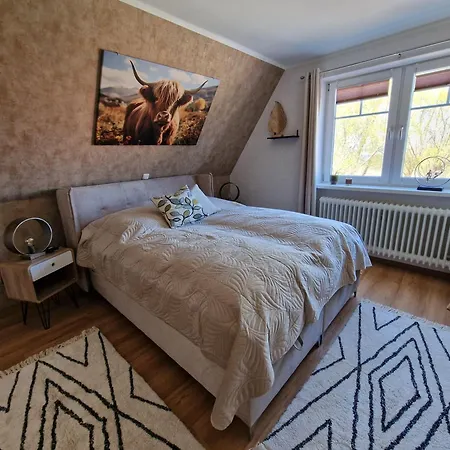 Apartment Haus-albertsdorf-am-dorfteich-|-wohnung-2-west *