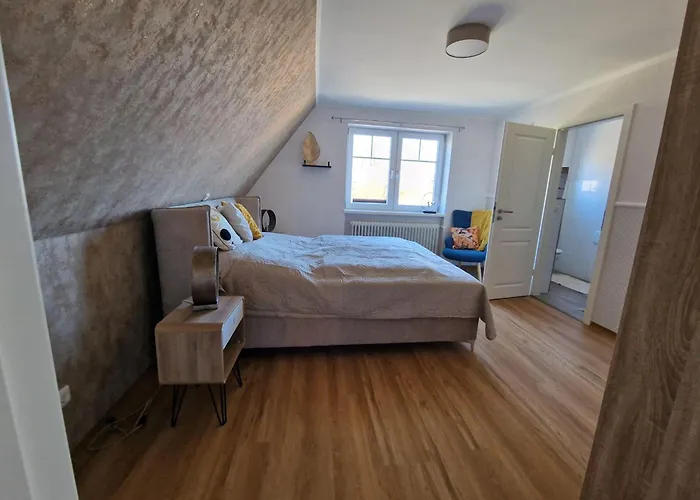 Haus-fehmarn-am-dorfteich-|-wohnung-2-west