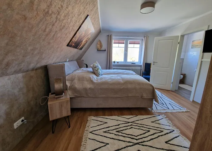 Lägenhet Haus-fehmarn-am-dorfteich-|-wohnung-2-west